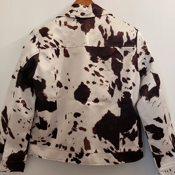 Cowhide Print Women's Jacket - Picture 8 of 8